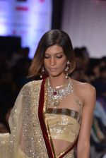 Model walks for Shaina NC showcases her bridal line at Weddings at Westin show with Jewellery by gehna on 5th May 2013 (223).JPG